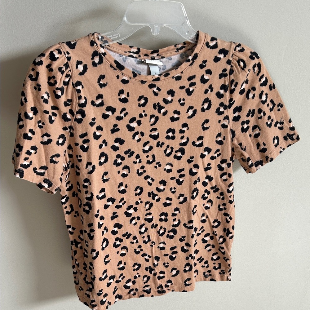 : A New Day Leopard Print Short Sleeve Top Size Medium
